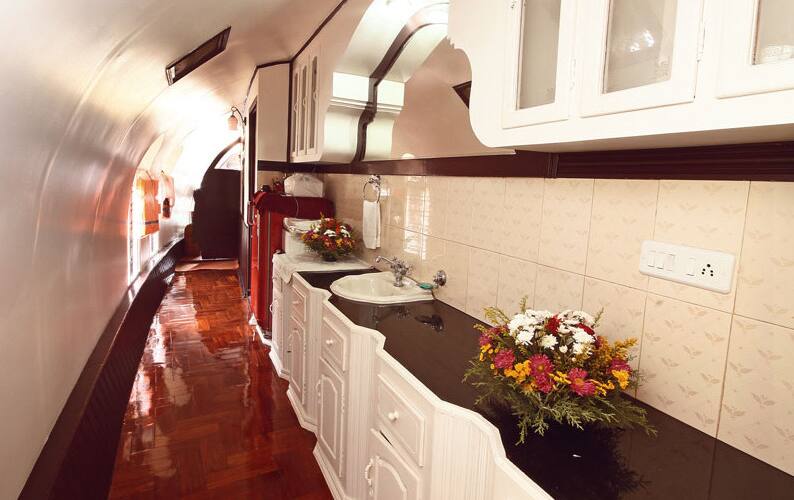Lake Land Cruise Super Luxury House Boat, Alleppey 4